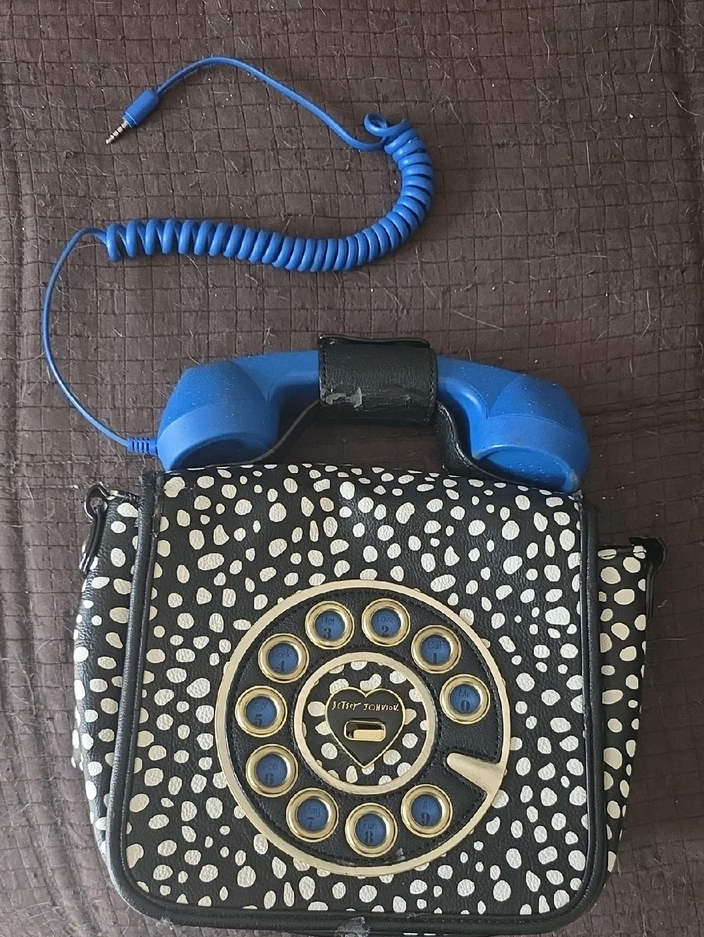 Betsey Johnson telephone purse w/blue headset that can work on your cel